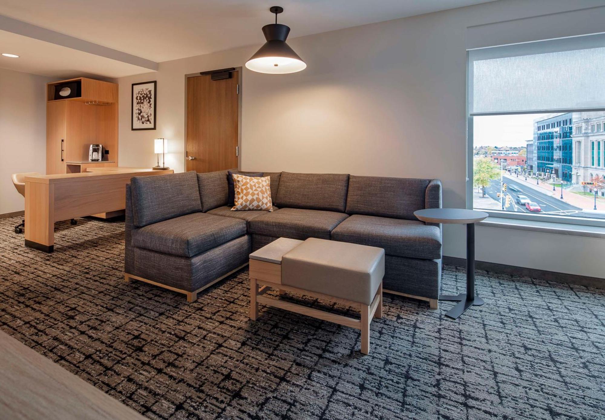 Hyatt Place Moncton-Downtown Exteriör bild